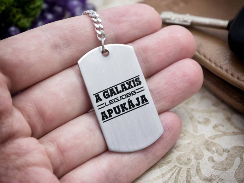 A galaxis legjobb apukája acél medálos kulcstartó